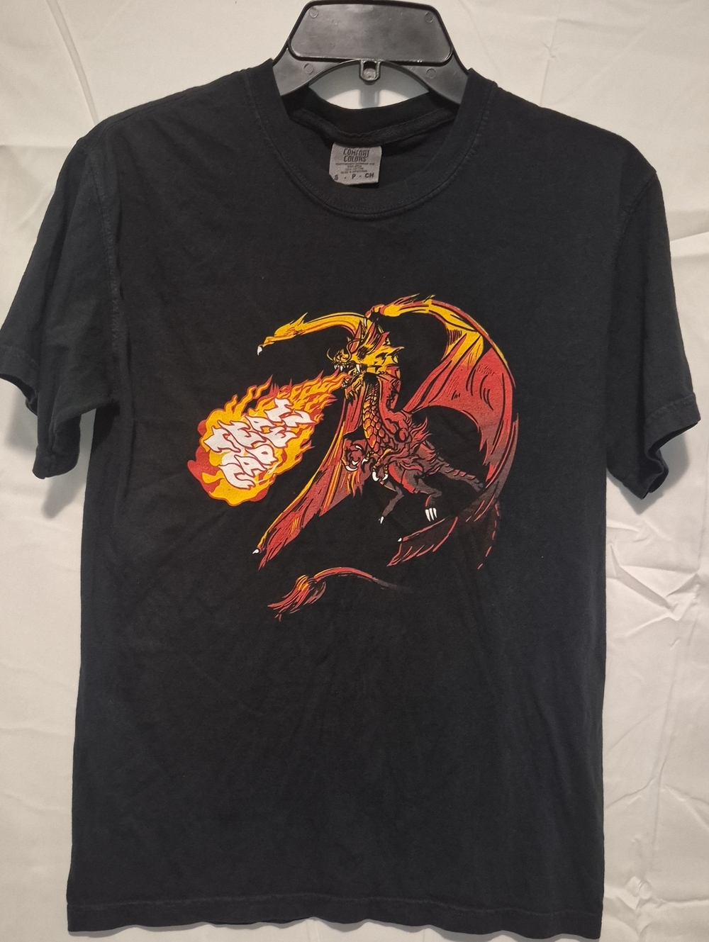 Comfort Colors Black Y2K Short-Sleeve Tee with Red and Yellow Dragon Graphic